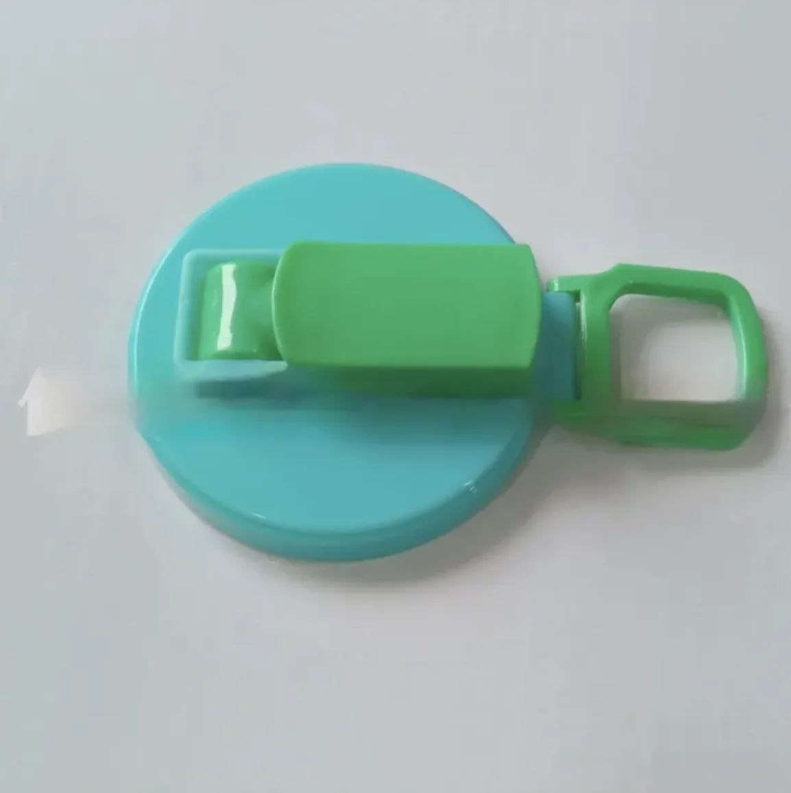 Spill-Proof Soda Can Lid with Straw – Reusable Drink Top